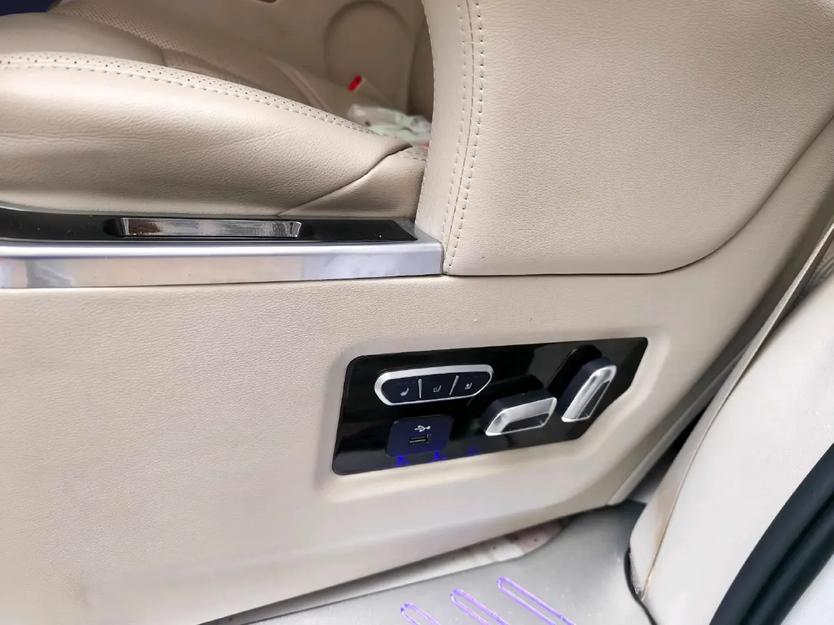 2022 Buick GL8 2.0T 237HP L4 9AT,autocango,china used car exporter,china ev exporter,chinese used car exporter,chinese used ev exporter