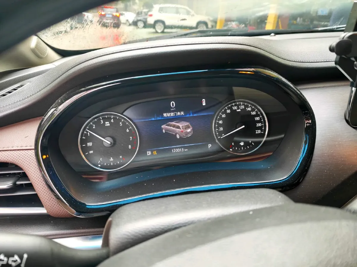 2022 Buick GL8 2.0T 237HP L4 9AT,autocango,china used car exporter,china ev exporter,chinese used car exporter,chinese used ev exporter