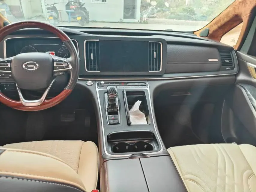 2021 GAC Trumpchi M8 2.0T 252HP L4 8AT,autocango,china used car exporter,china ev exporter,chinese used car exporter,chinese used ev exporter