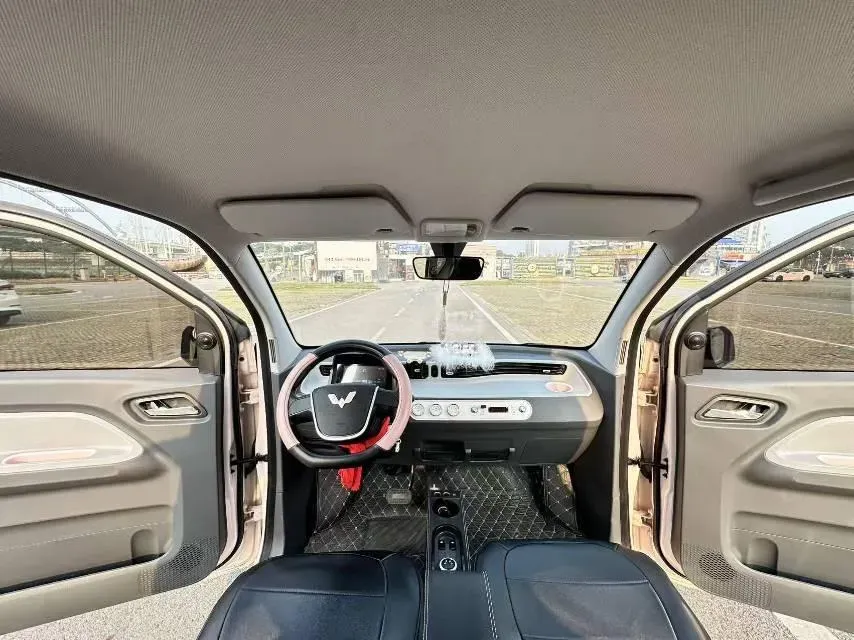 2021 WuLing HongGuang MINI EV BEV 13.9KWH,autocango,china used car exporter,china ev exporter,chinese used car exporter,chinese used ev exporter
