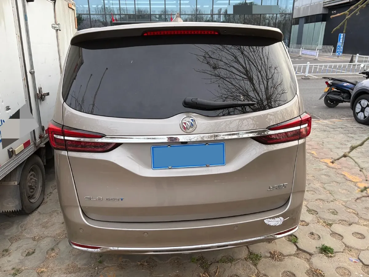 2022 Buick GL8 2.0T 237HP L4 9AT,autocango,china used car exporter,china ev exporter,chinese used car exporter,chinese used ev exporter