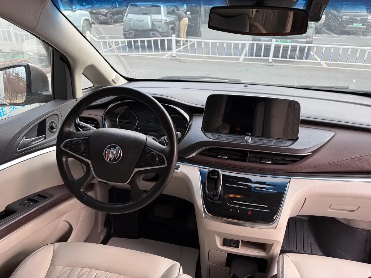 2022 Buick GL8 2.0T 237HP L4 9AT,autocango,china used car exporter,china ev exporter,chinese used car exporter,chinese used ev exporter