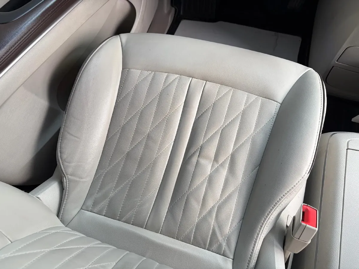 2022 Buick GL8 2.0T 237HP L4 9AT,autocango,china used car exporter,china ev exporter,chinese used car exporter,chinese used ev exporter