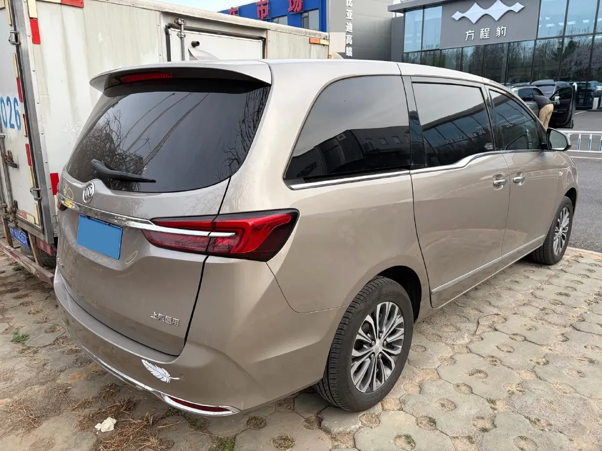 2022 Buick GL8 2.0T 237HP L4 9AT,autocango,china used car exporter,china ev exporter,chinese used car exporter,chinese used ev exporter