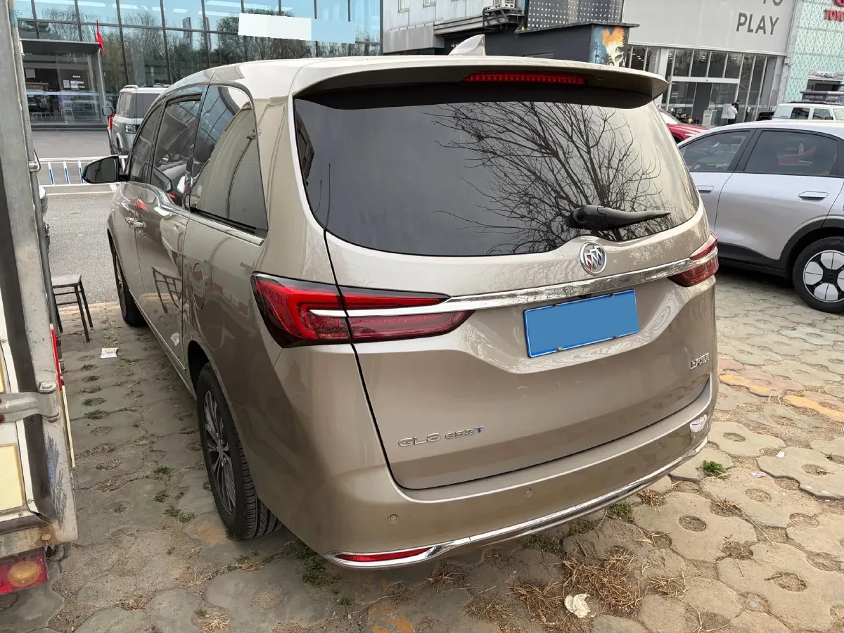 2022 Buick GL8 2.0T 237HP L4 9AT,autocango,china used car exporter,china ev exporter,chinese used car exporter,chinese used ev exporter