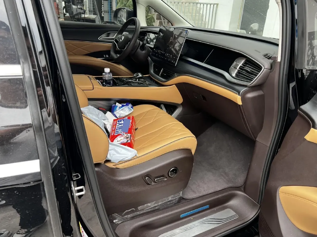 2024 Denza D9 1.5T 139HP L4 E-CVT PHEV 40KWH,autocango,china used car exporter,china ev exporter,chinese used car exporter,chinese used ev exporter