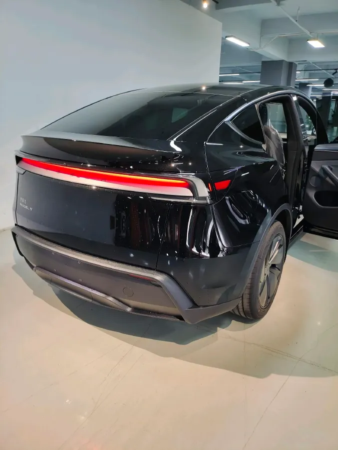 2026 Tesla Model Y BEV,autocango,china used car exporter,china ev exporter,chinese used car exporter,chinese used ev exporter