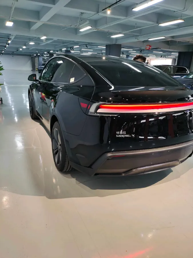 2026 Tesla Model Y BEV,autocango,china used car exporter,china ev exporter,chinese used car exporter,chinese used ev exporter