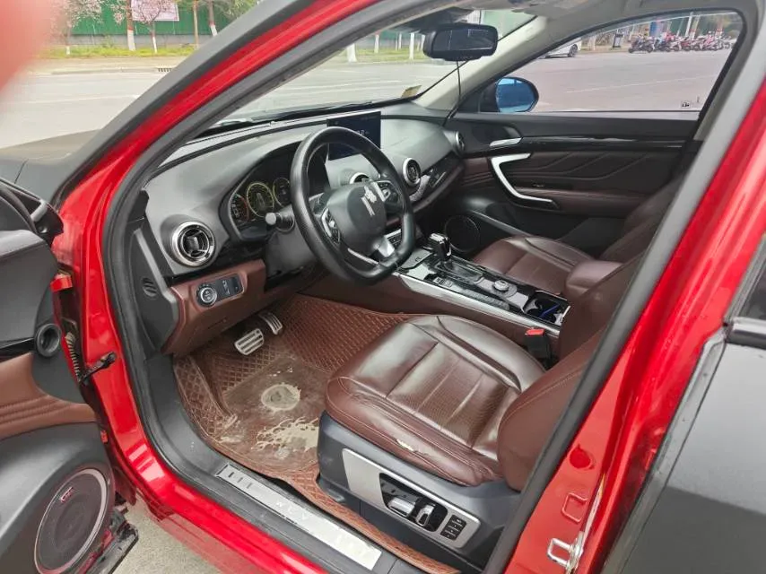 2017 WEY VV7 2.0T 234HP L4 7DCT,autocango,china used car exporter,china ev exporter,chinese used car exporter,chinese used ev exporter