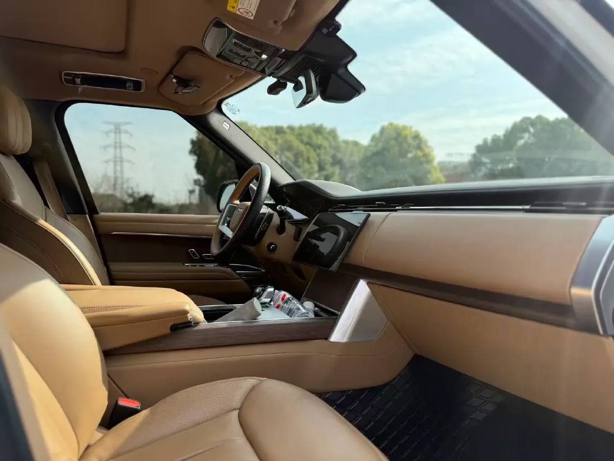 2024 Land Rover Range Rover 3.0T 400HP L6 8AT,autocango,china used car exporter,china ev exporter,chinese used car exporter,chinese used ev exporter