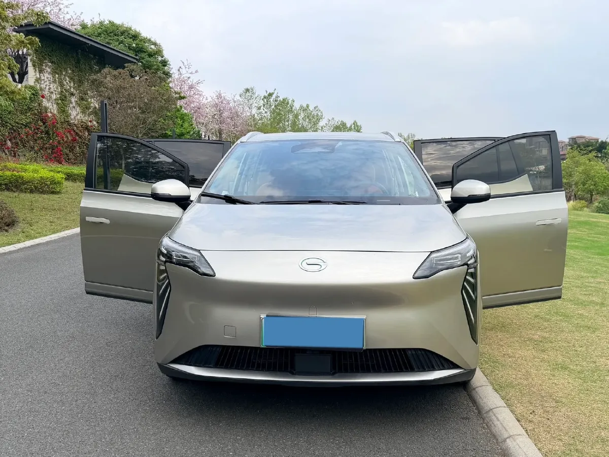 2023 GAC Trumpchi GS4 1.5T 177HP L4 6AT,autocango,china used car exporter,china ev exporter,chinese used car exporter,chinese used ev exporter