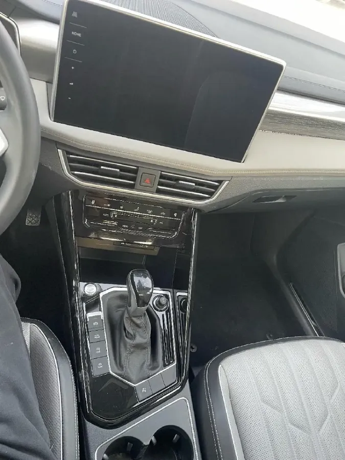 2023 Volkswagen Tayron 2.0T 186HP L4 7DCT,autocango,china used car exporter,china ev exporter,chinese used car exporter,chinese used ev exporter