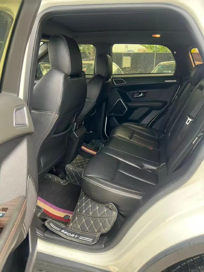 2018 Landwind X7 1.5T 163HP L4 8AT,autocango,china used car exporter,china ev exporter,chinese used car exporter,chinese used ev exporter