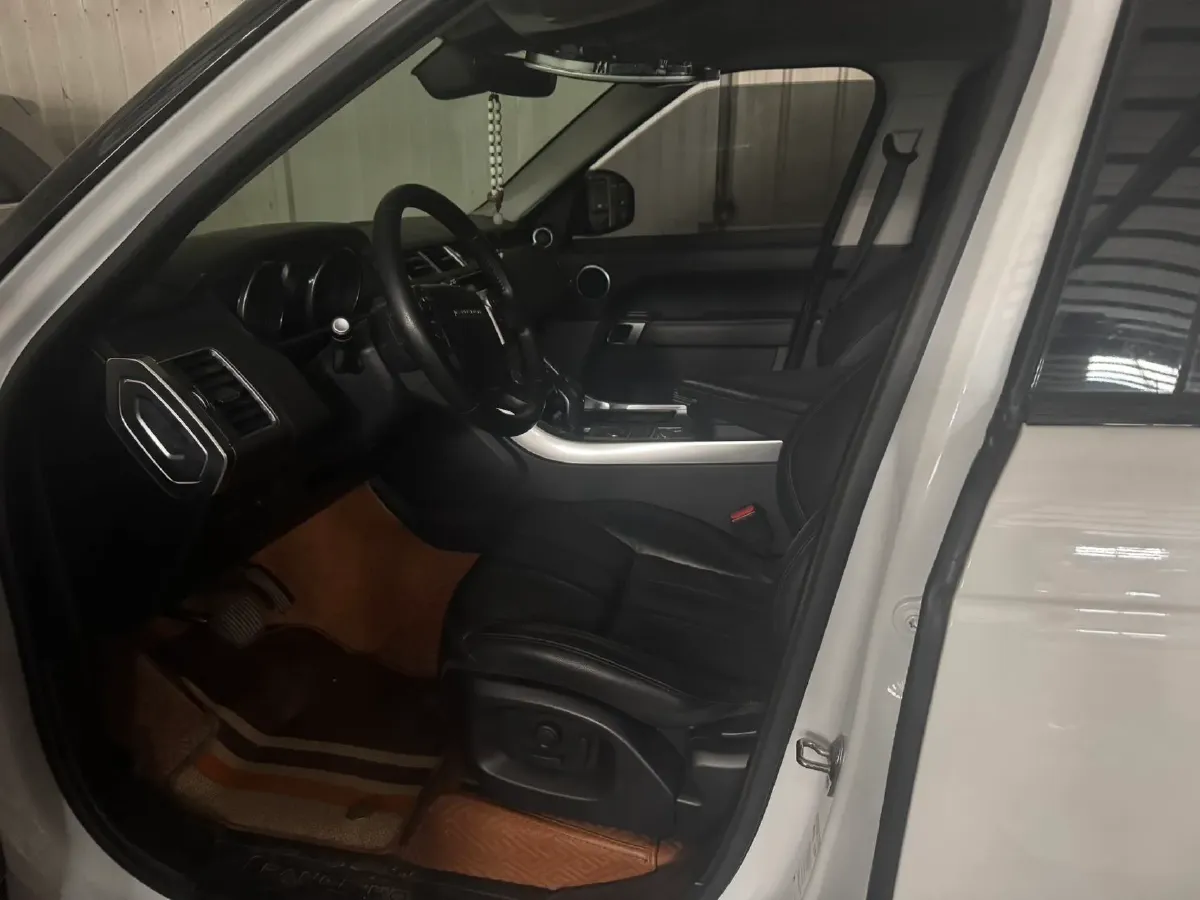 2017 Land Rover Range Rover Sport 3.0T 340HP V6 8AT,autocango,china used car exporter,china ev exporter,chinese used car exporter,chinese used ev exporter