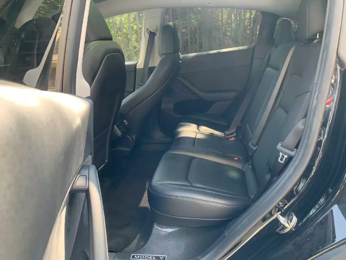 2022 Tesla Model Y BEV 60KWH,autocango,china used car exporter,china ev exporter,chinese used car exporter,chinese used ev exporter