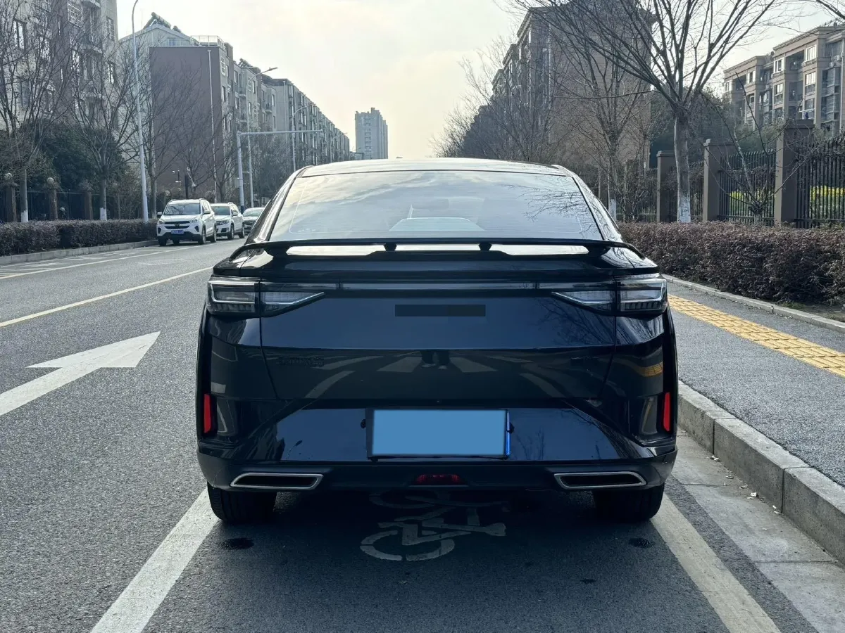 2024 DongFeng Aeolus YiXuan 1.5L 125HP L4 6DCT,autocango,china used car exporter,china ev exporter,chinese used car exporter,chinese used ev exporter