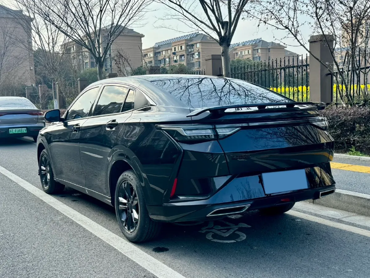 2024 DongFeng Aeolus YiXuan 1.5L 125HP L4 6DCT,autocango,china used car exporter,china ev exporter,chinese used car exporter,chinese used ev exporter