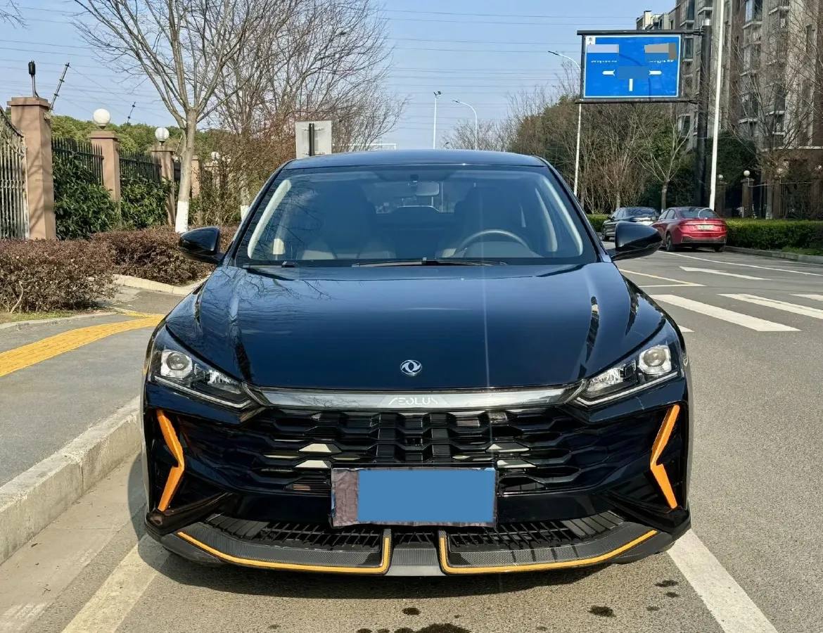 2024 DongFeng Aeolus YiXuan 1.5L 125HP L4 6DCT,autocango,china used car exporter,china ev exporter,chinese used car exporter,chinese used ev exporter