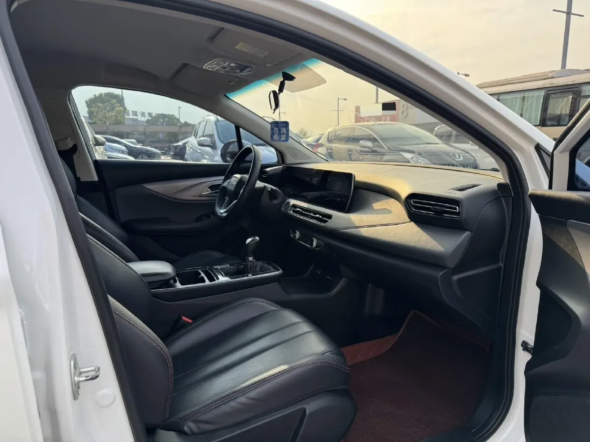 2020 BeiJing Auto U5 1.5L 116HP L4 5MT,autocango,china used car exporter,china ev exporter,chinese used car exporter,chinese used ev exporter