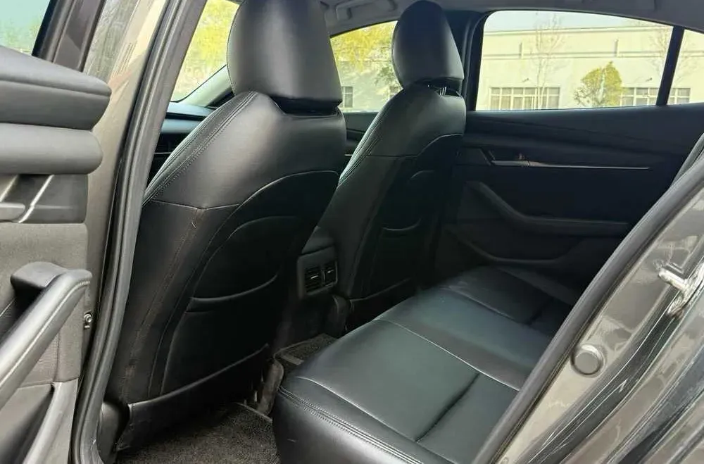 2020 Mazda 3 Axela 1.5L 117HP L4 6AT,autocango,china used car exporter,china ev exporter,chinese used car exporter,chinese used ev exporter