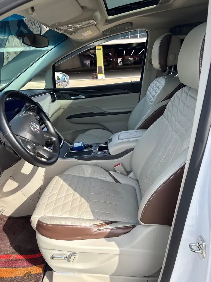 2021 Buick GL8 2.0T 237HP L4 9AT,autocango,china used car exporter,china ev exporter,chinese used car exporter,chinese used ev exporter