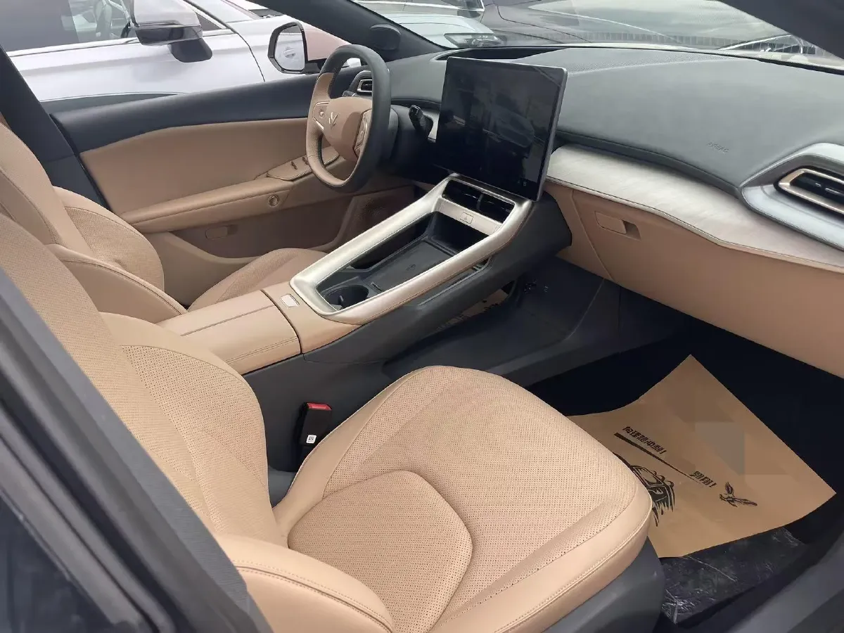 2024 ARCFOX αT5 BEV 79.2KWH,autocango,china used car exporter,china ev exporter,chinese used car exporter,chinese used ev exporter