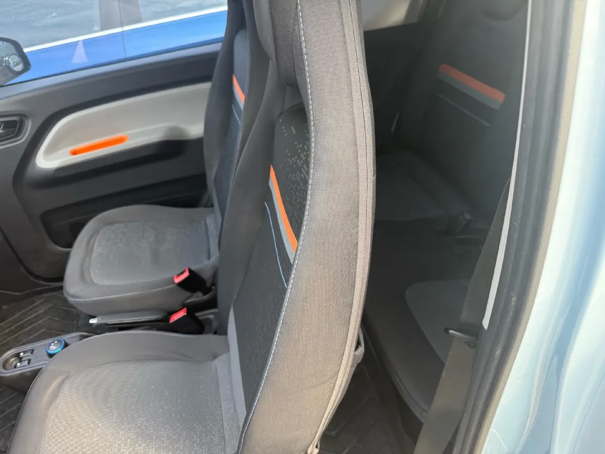 2021 WuLing HongGuang MINI EV BEV 9.3KWH,autocango,china used car exporter,china ev exporter,chinese used car exporter,chinese used ev exporter