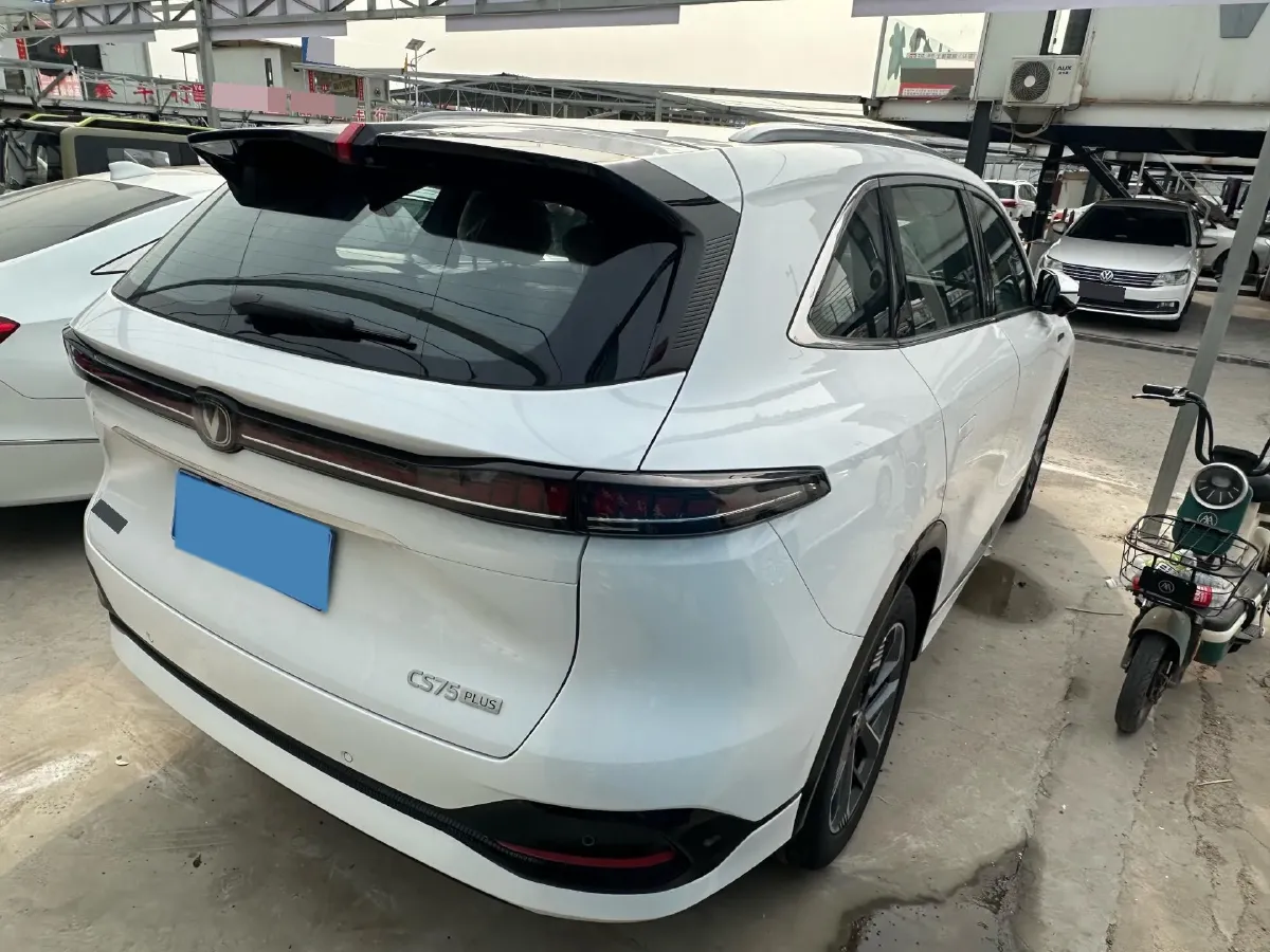 2025 ChangAn CS75 Plus 1.5T 188HP L4 8AT,autocango,china used car exporter,china ev exporter,chinese used car exporter,chinese used ev exporter