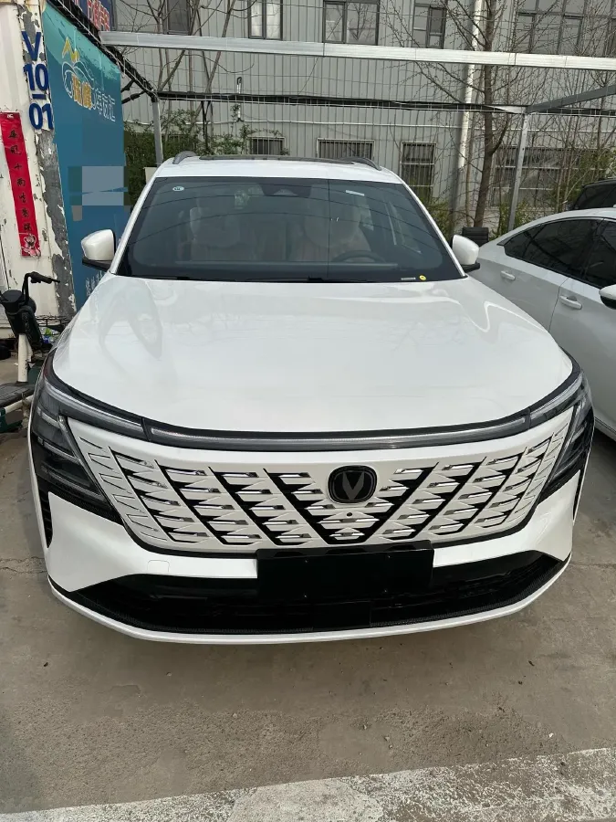 2025 ChangAn CS75 Plus 1.5T 188HP L4 8AT,autocango,china used car exporter,china ev exporter,chinese used car exporter,chinese used ev exporter
