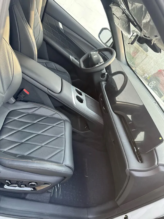 2025 ChangAn CS75 Plus 1.5T 188HP L4 8AT,autocango,china used car exporter,china ev exporter,chinese used car exporter,chinese used ev exporter