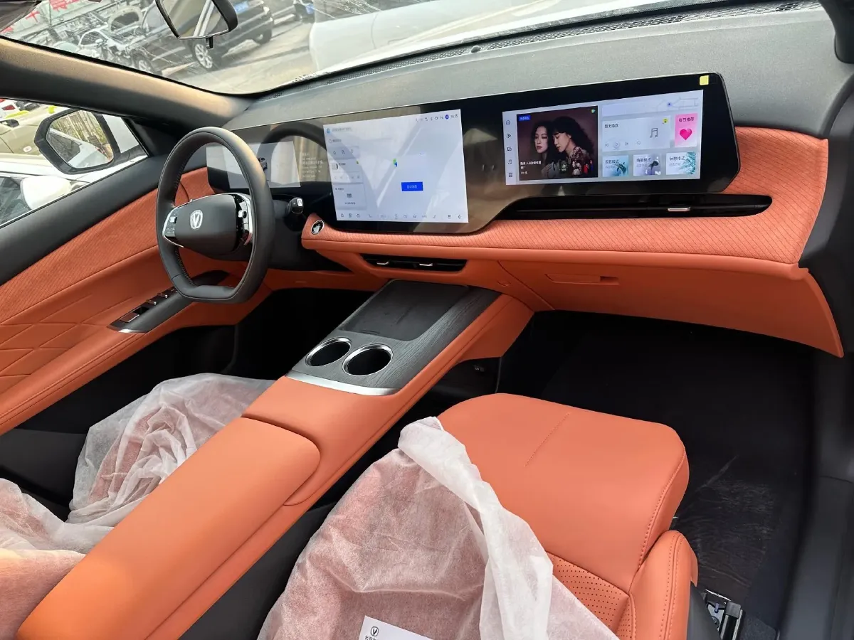 2025 ChangAn CS75 Plus 1.5T 188HP L4 8AT,autocango,china used car exporter,china ev exporter,chinese used car exporter,chinese used ev exporter