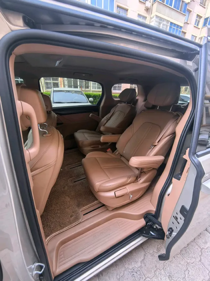 2021 Buick GL8 2.0T 237HP L4 9AT,autocango,china used car exporter,china ev exporter,chinese used car exporter,chinese used ev exporter