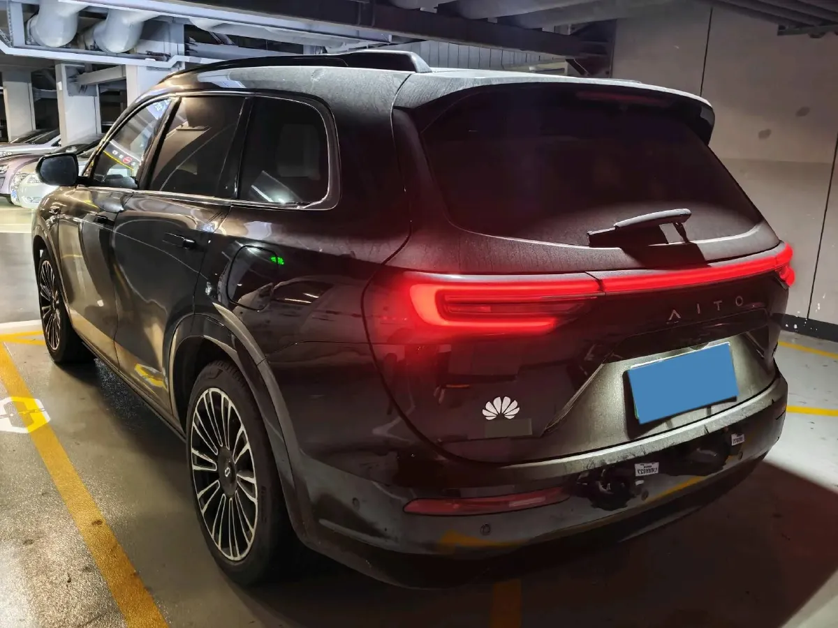 2024 AITO AITO M7 1.5T 152HP L4 REEV 42KWH,autocango,china used car exporter,china ev exporter,chinese used car exporter,chinese used ev exporter