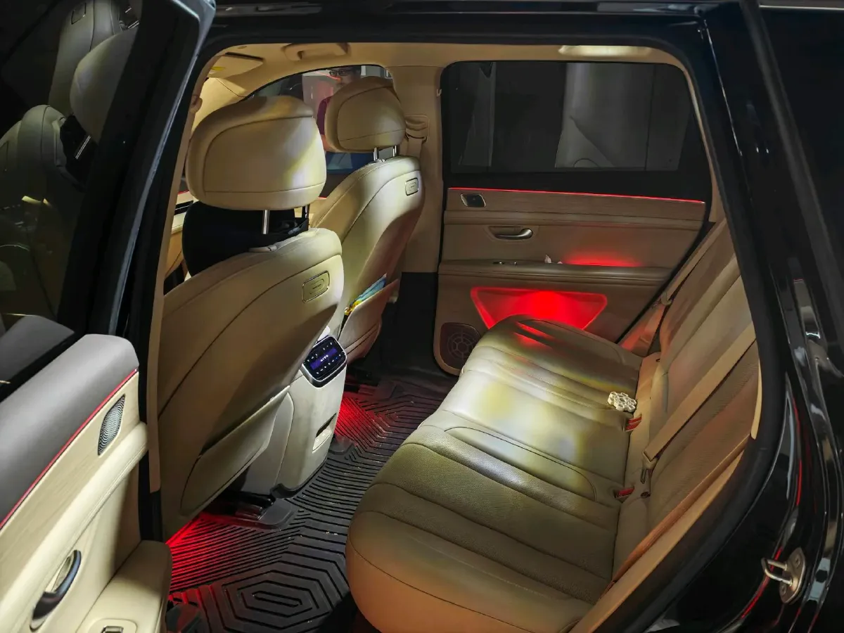 2024 AITO AITO M7 1.5T 152HP L4 REEV 42KWH,autocango,china used car exporter,china ev exporter,chinese used car exporter,chinese used ev exporter