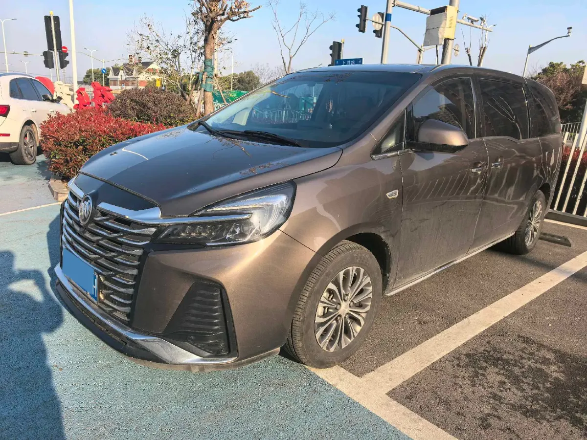 2023 Buick GL8 2.0T 237HP L4 9AT,autocango,china used car exporter,china ev exporter,chinese used car exporter,chinese used ev exporter