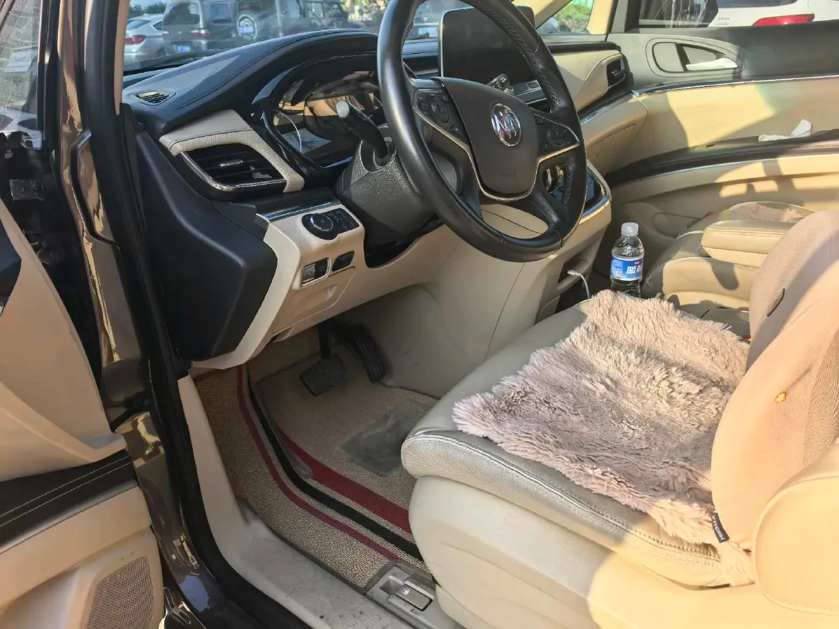 2023 Buick GL8 2.0T 237HP L4 9AT,autocango,china used car exporter,china ev exporter,chinese used car exporter,chinese used ev exporter