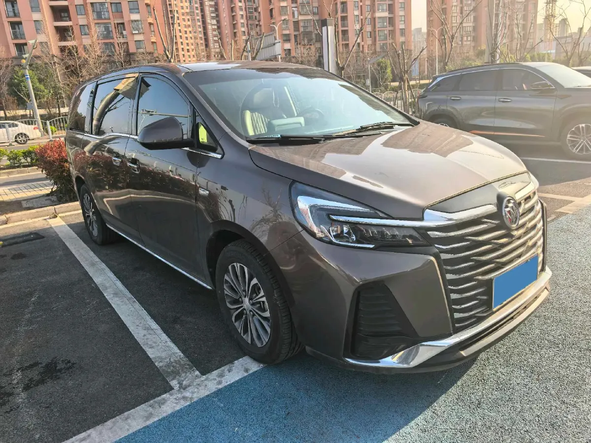 2023 Buick GL8 2.0T 237HP L4 9AT,autocango,china used car exporter,china ev exporter,chinese used car exporter,chinese used ev exporter