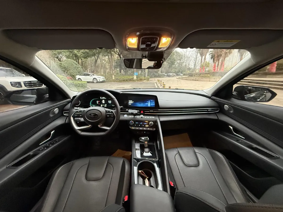 2023 Hyundai Elantra 1.5L 115HP L4 CVT,autocango,china used car exporter,china ev exporter,chinese used car exporter,chinese used ev exporter