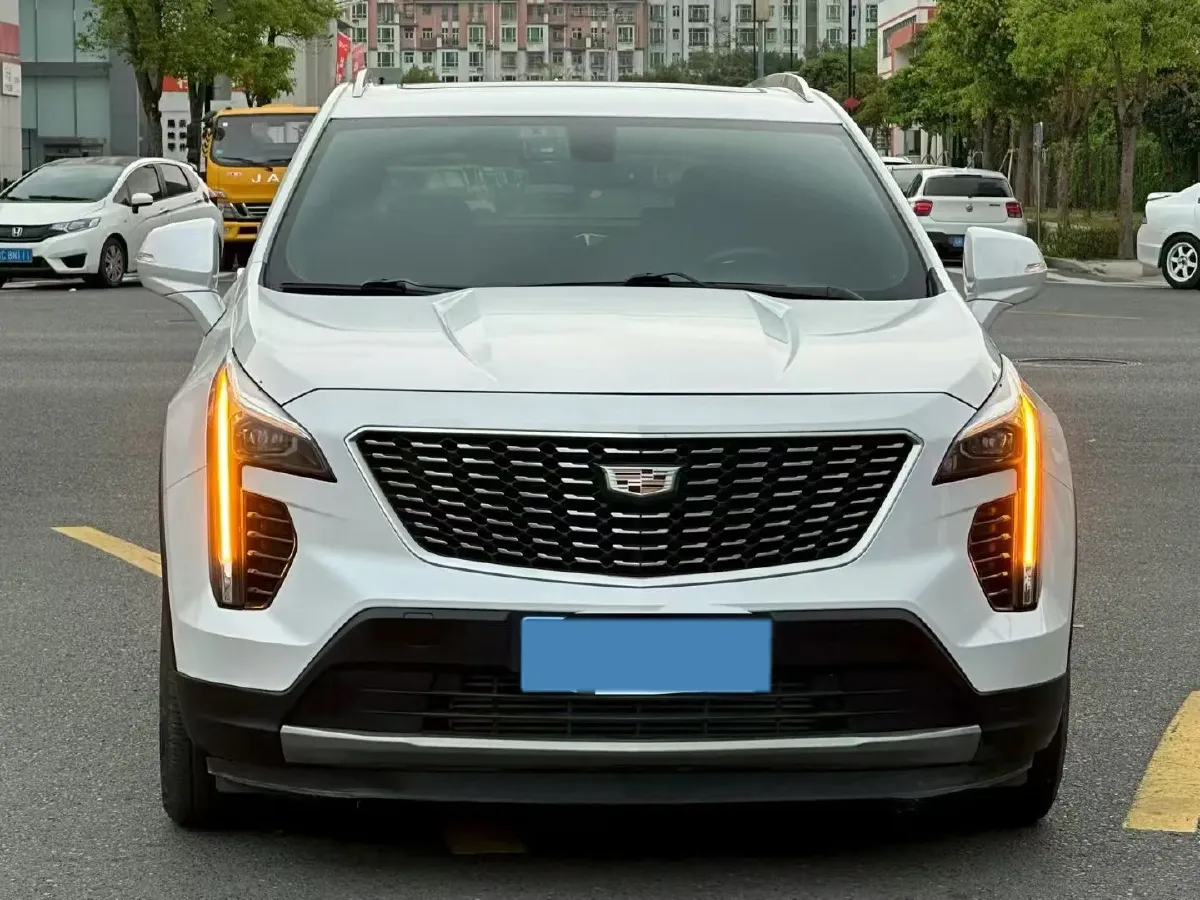 2020 Cadillac XT4 2.0T 241HP L4 9AT,autocango,china used car exporter,china ev exporter,chinese used car exporter,chinese used ev exporter