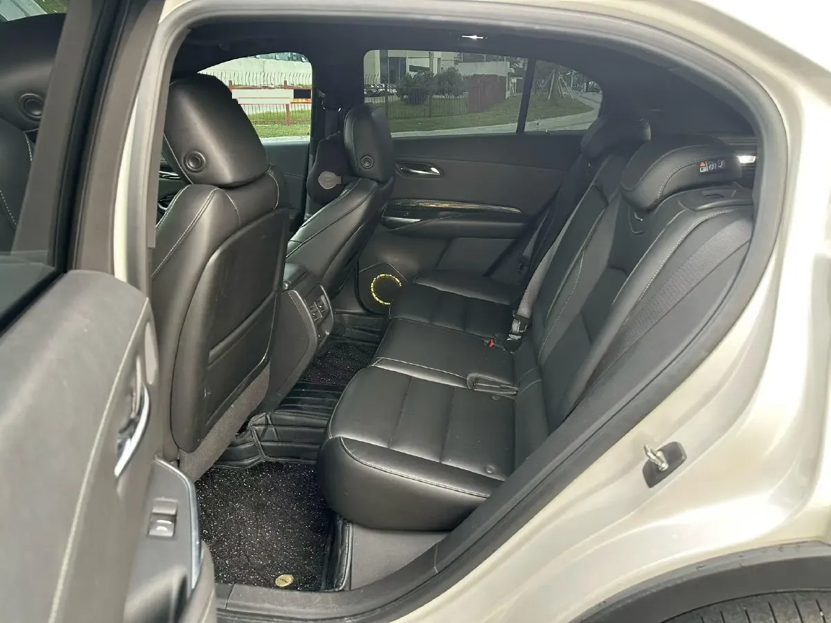 2020 Cadillac XT4 2.0T 241HP L4 9AT,autocango,china used car exporter,china ev exporter,chinese used car exporter,chinese used ev exporter