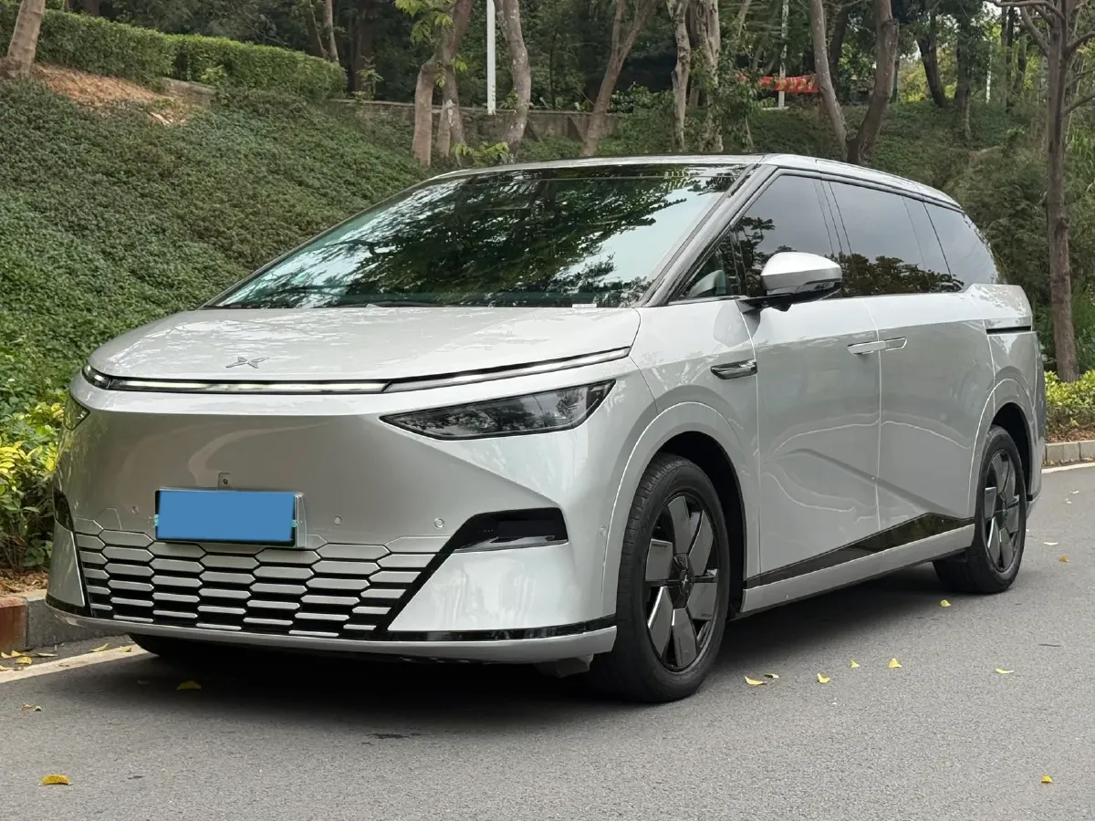 2024 Xpeng X9 BEV 101.5KWH,autocango,china used car exporter,china ev exporter,chinese used car exporter,chinese used ev exporter