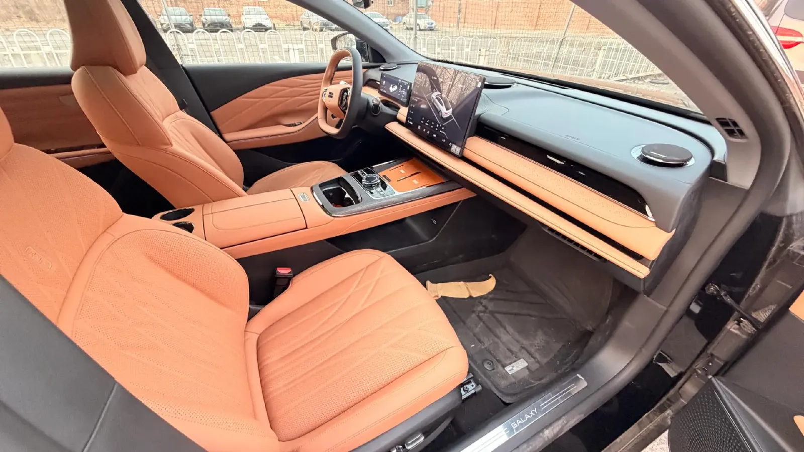 2025 Geely Galaxy Starshine 8 1.5L 112HP L4 1DHT PHEV,autocango,china used car exporter,china ev exporter,chinese used car exporter,chinese used ev exporter