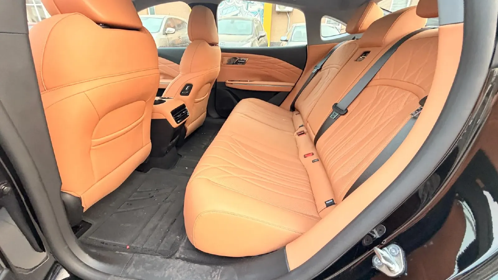 2025 Geely Galaxy Starshine 8 1.5L 112HP L4 1DHT PHEV,autocango,china used car exporter,china ev exporter,chinese used car exporter,chinese used ev exporter