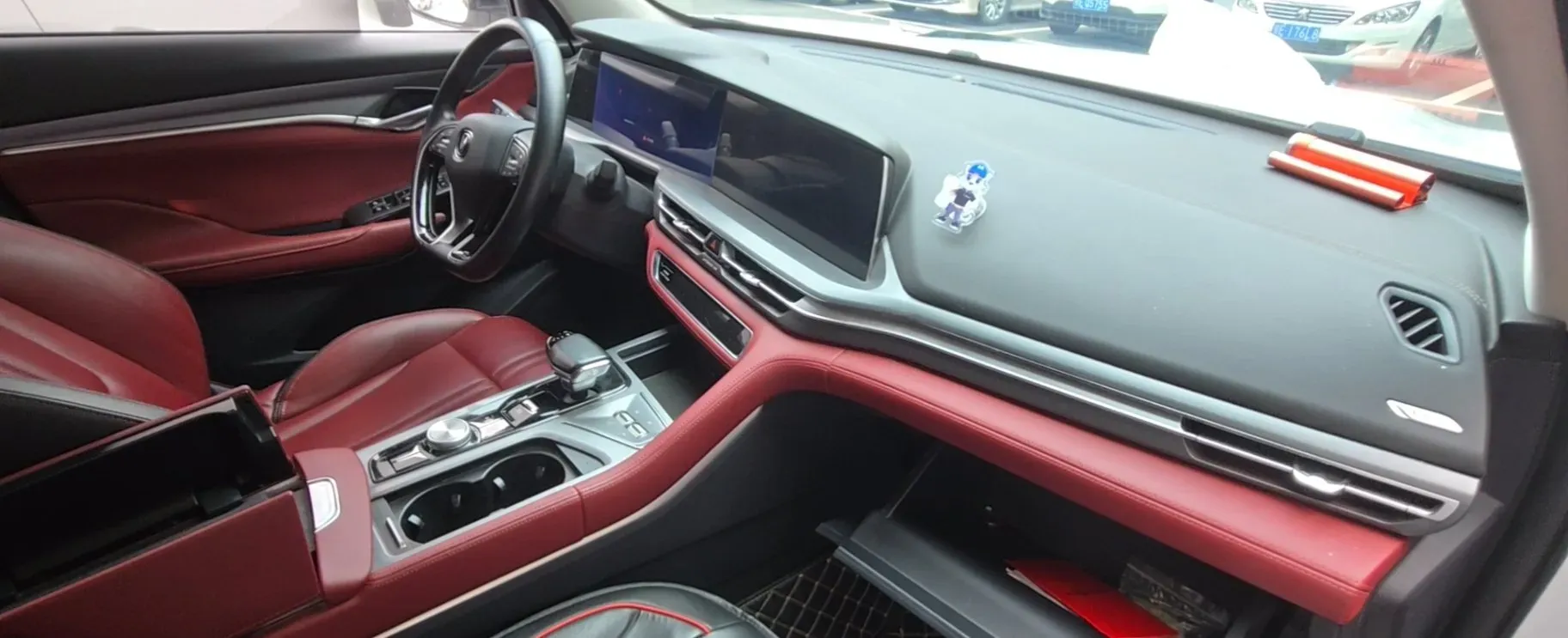 2022 ChangAn CS75 Plus 1.5T 178HP L4 6AT,autocango,china used car exporter,china ev exporter,chinese used car exporter,chinese used ev exporter