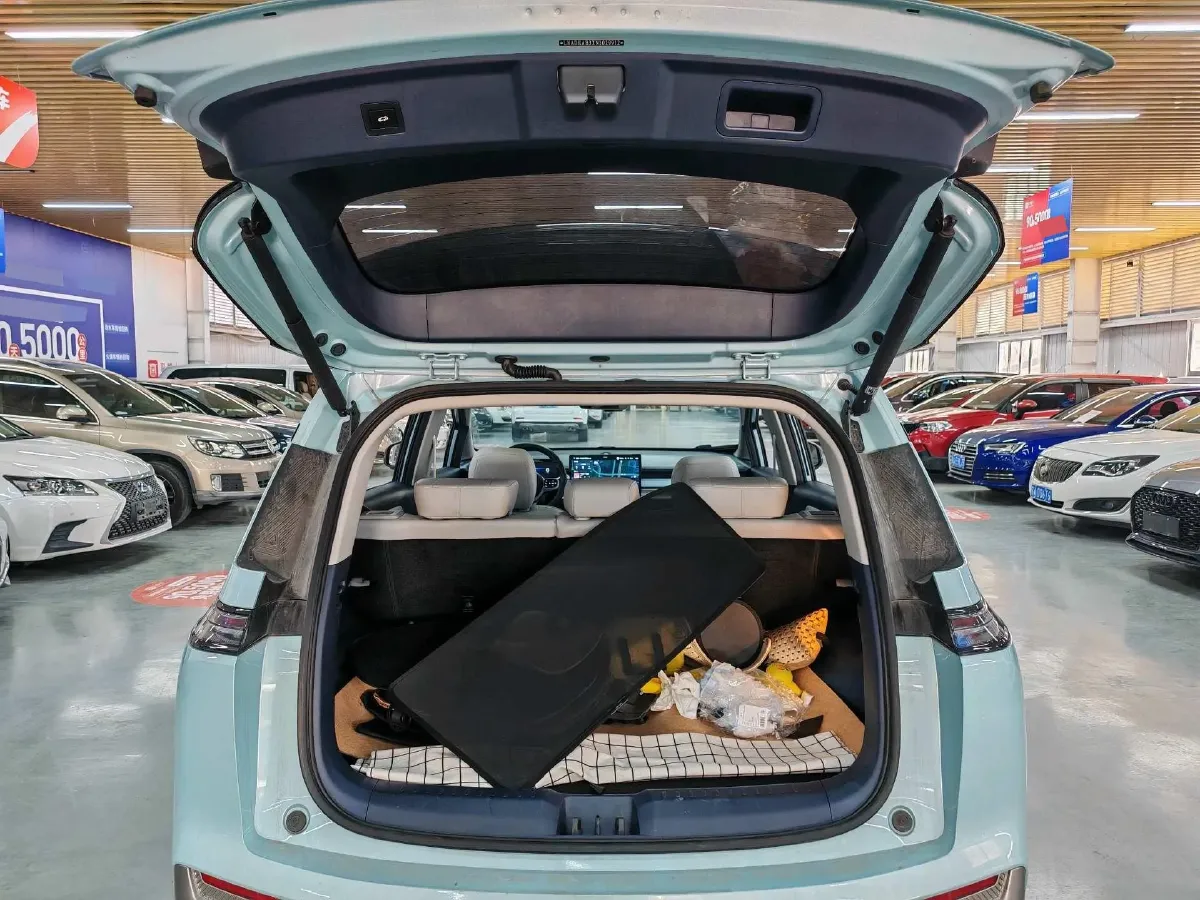 2022 Geely Okavango 1.8T 184HP L4 7DCT,autocango,china used car exporter,china ev exporter,chinese used car exporter,chinese used ev exporter