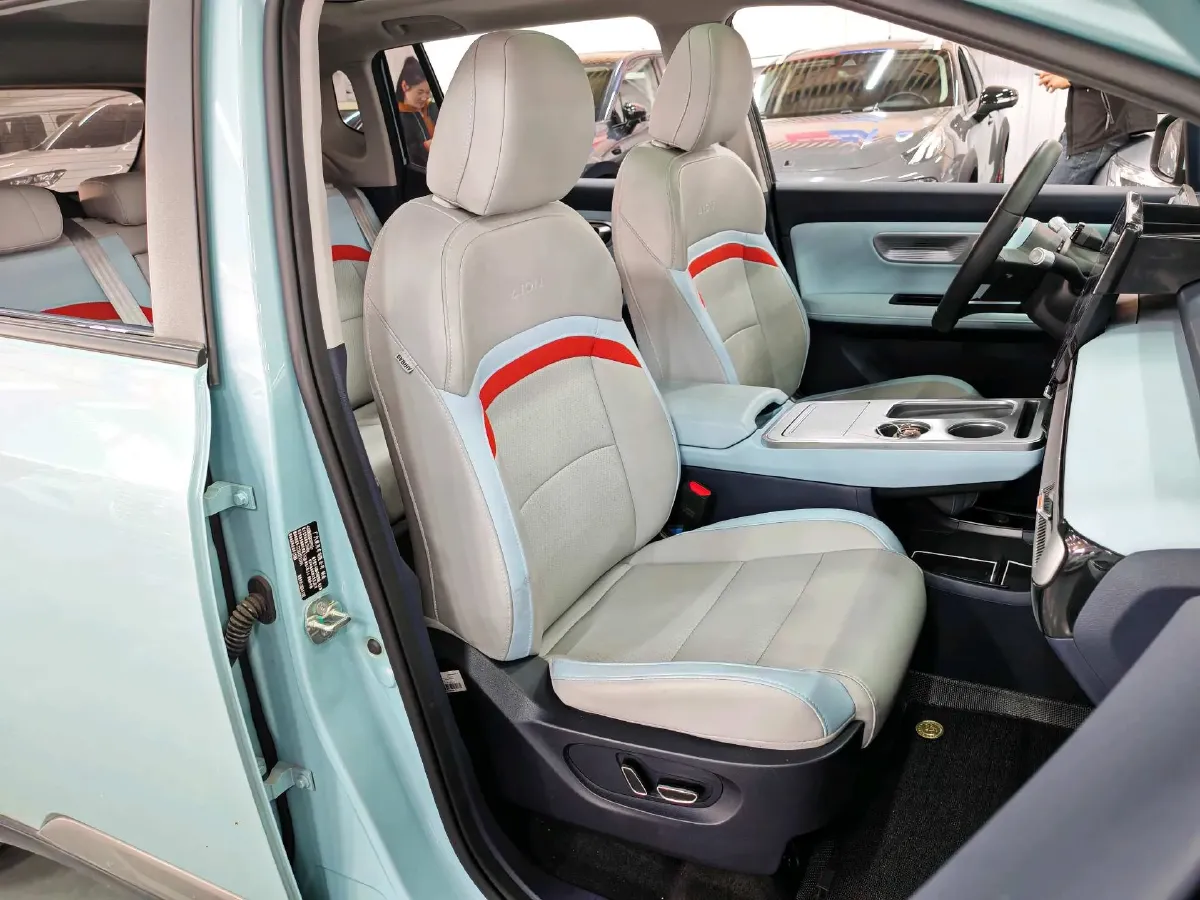 2022 Geely Okavango 1.8T 184HP L4 7DCT,autocango,china used car exporter,china ev exporter,chinese used car exporter,chinese used ev exporter