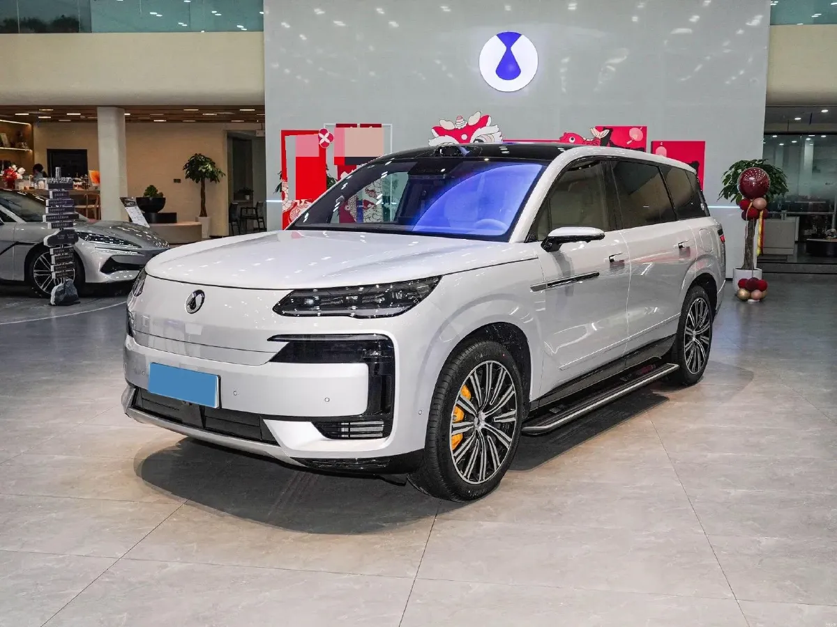 2025 Denza DenzaN9 2.0T 207HP L4 E-CVT PHEV,autocango,china used car exporter,china ev exporter,chinese used car exporter,chinese used ev exporter