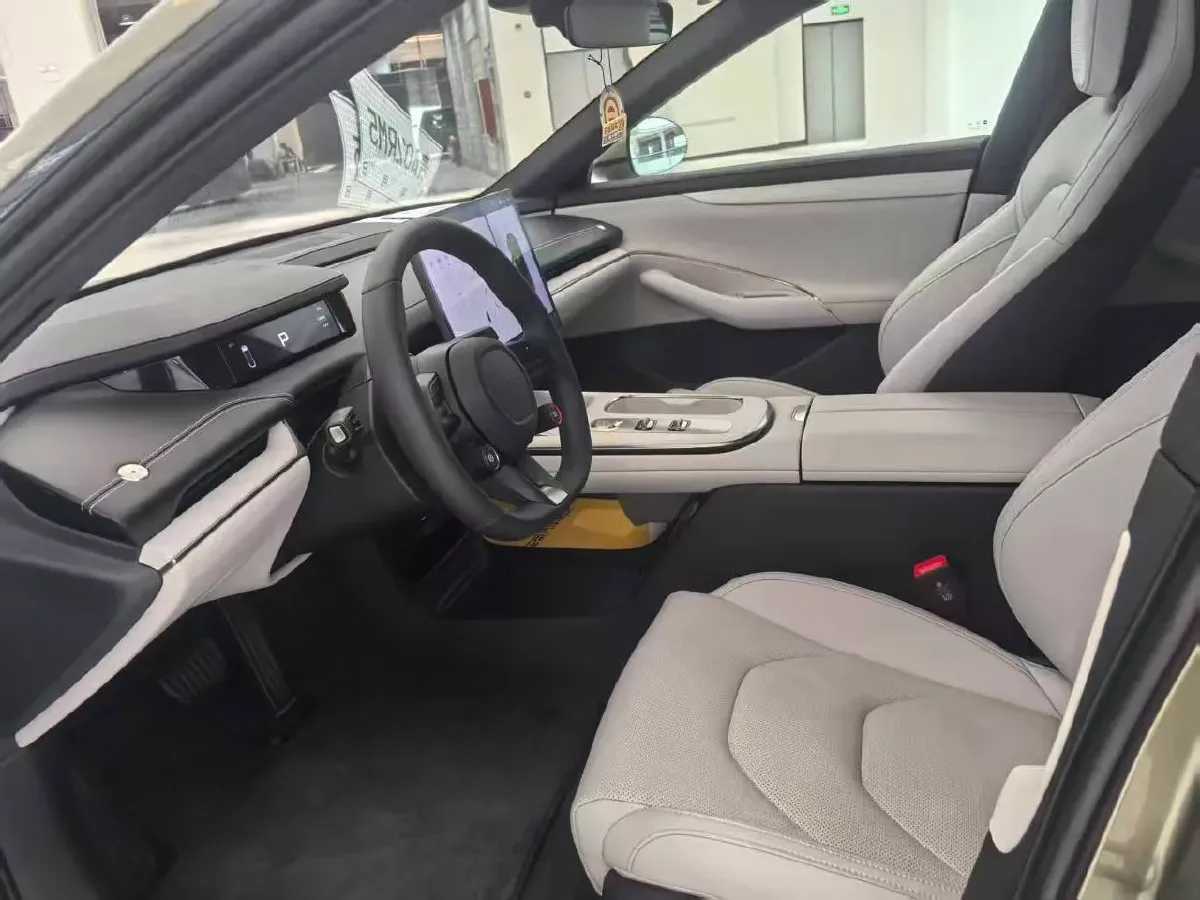 2024 MI SU7 BEV 73.6KWH,autocango,china used car exporter,china ev exporter,chinese used car exporter,chinese used ev exporter