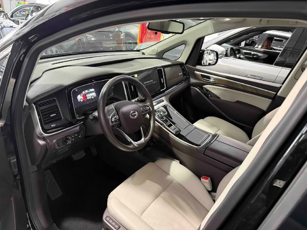 2021 GAC Trumpchi M8 2.0T 252HP L4 8AT,autocango,china used car exporter,china ev exporter,chinese used car exporter,chinese used ev exporter