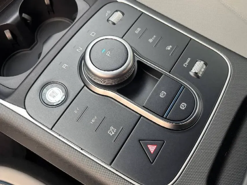 2024 BYD Destroyer 05 1.5L 110HP L4 E-CVT PHEV 8.3KWH,autocango,china used car exporter,china ev exporter,chinese used car exporter,chinese used ev exporter